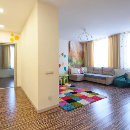 Colored Balloons - 3 Bedrooms, 3 Bathrooms, Equipped Large Apartments Lviv Exterior photo