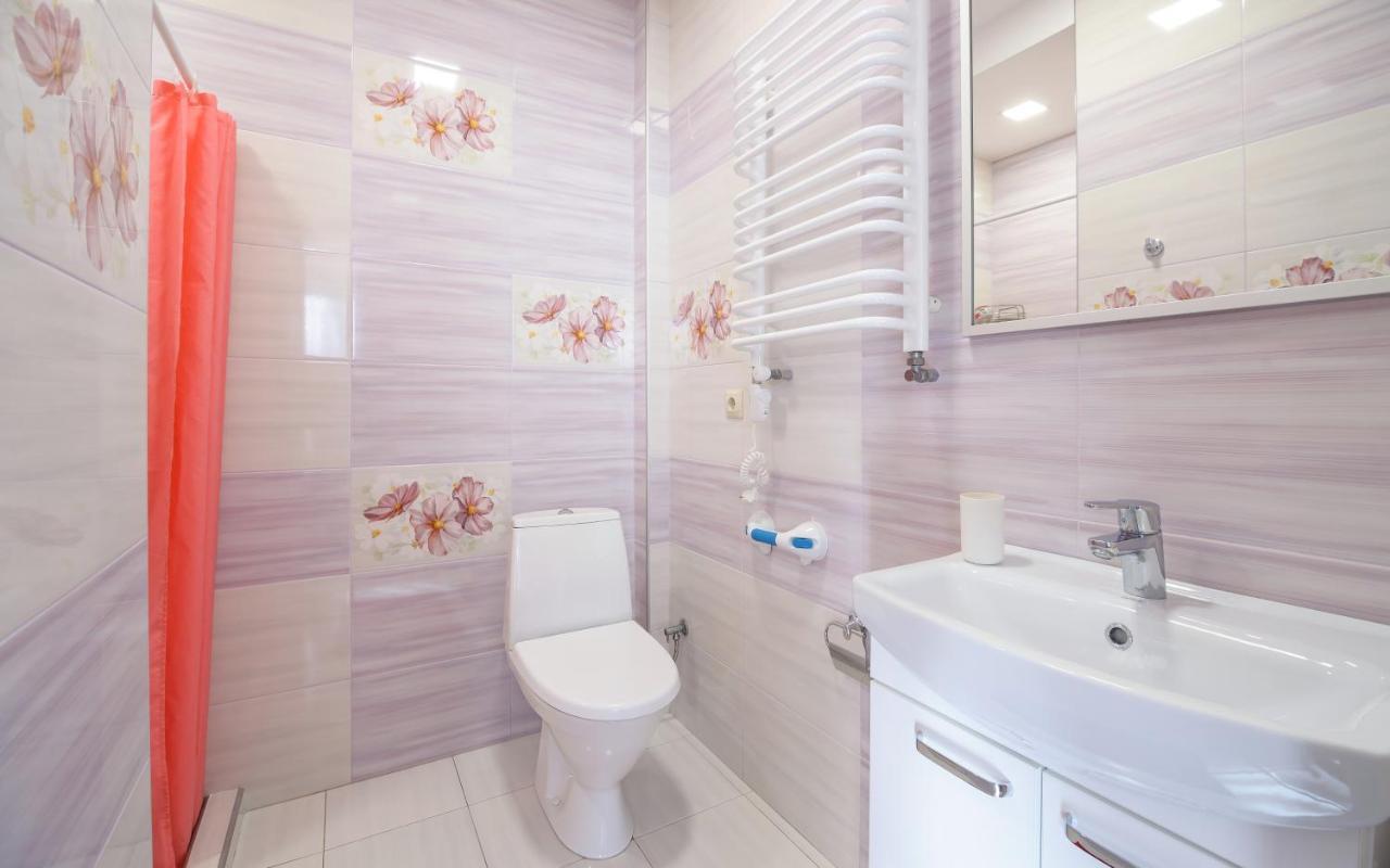 Colored Balloons - 3 Bedrooms, 3 Bathrooms, Equipped Large Apartament Lwów