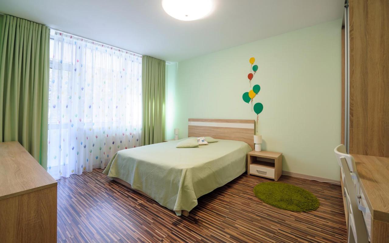 Colored Balloons - 3 Bedrooms, 3 Bathrooms, Equipped Large 公寓 Lviv